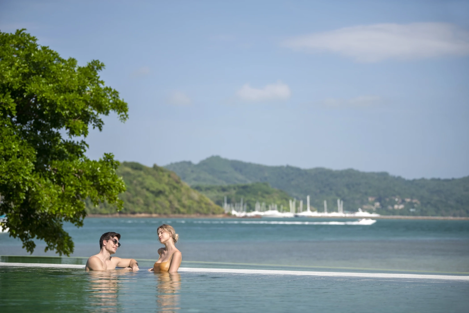 Infinity & Sala Pool